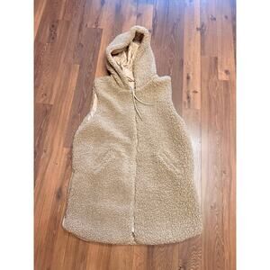 Zella Beige Reversible Hooded Vest with Sherpa Lining size Large